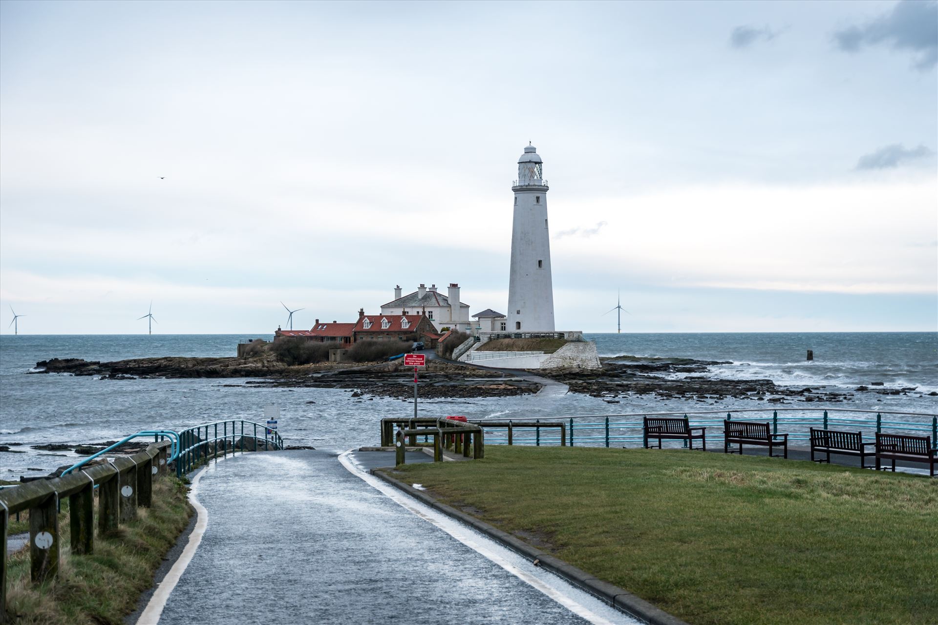 St Mary's Island, Whitley Bay.St. Mary's Island was originally called Bates Island, Hartley Bates or Bates Hill as it was originally owned by the Bates family.

The lighthouse continued to function until 1984, when it was taken out of service. The lighthouse is now open to visitors.