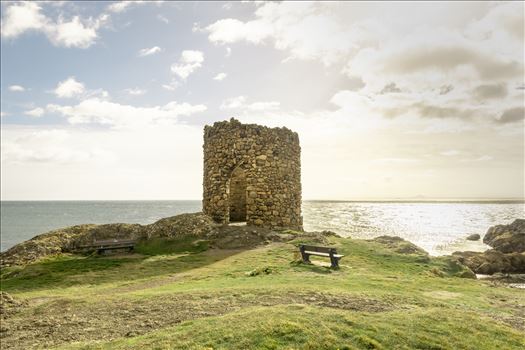 A changing tower for Lady Anstruther when bathing in the 1770s.